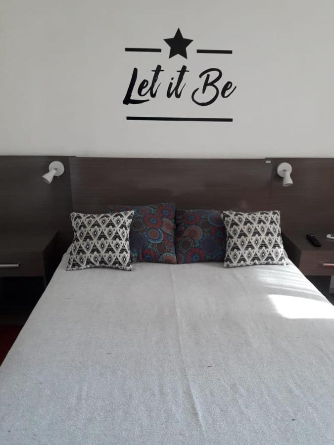 D'Charruas Hostel Concordia Bagian luar foto